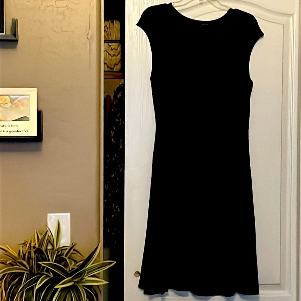 Black knee length dress. Size medium by Grace Elements.